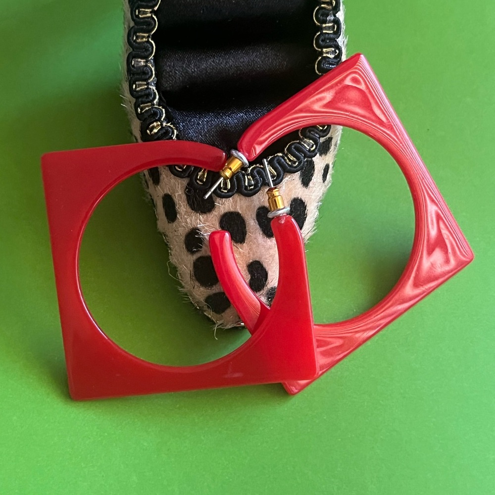 Vintage Red Abstract Square 🟥 Hoops